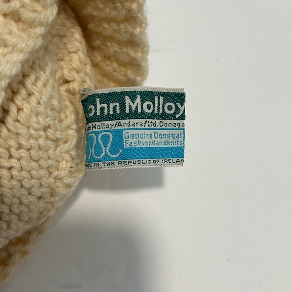 JOHN MOLLOY IRELAND IVORY WOOL KNIT BEANIE CAP HAT WOMEN'S OS - Picture 2 of 3
